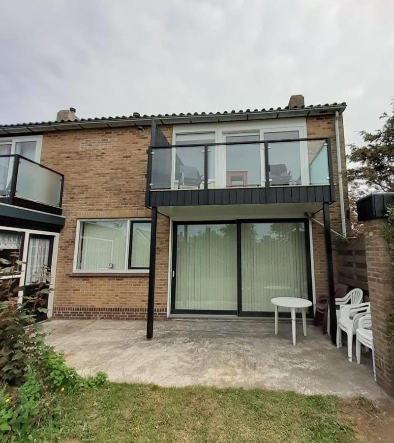 De Pastorie Apartment Hollum  Bagian luar foto