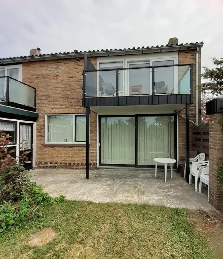 De Pastorie Apartment Hollum  Bagian luar foto